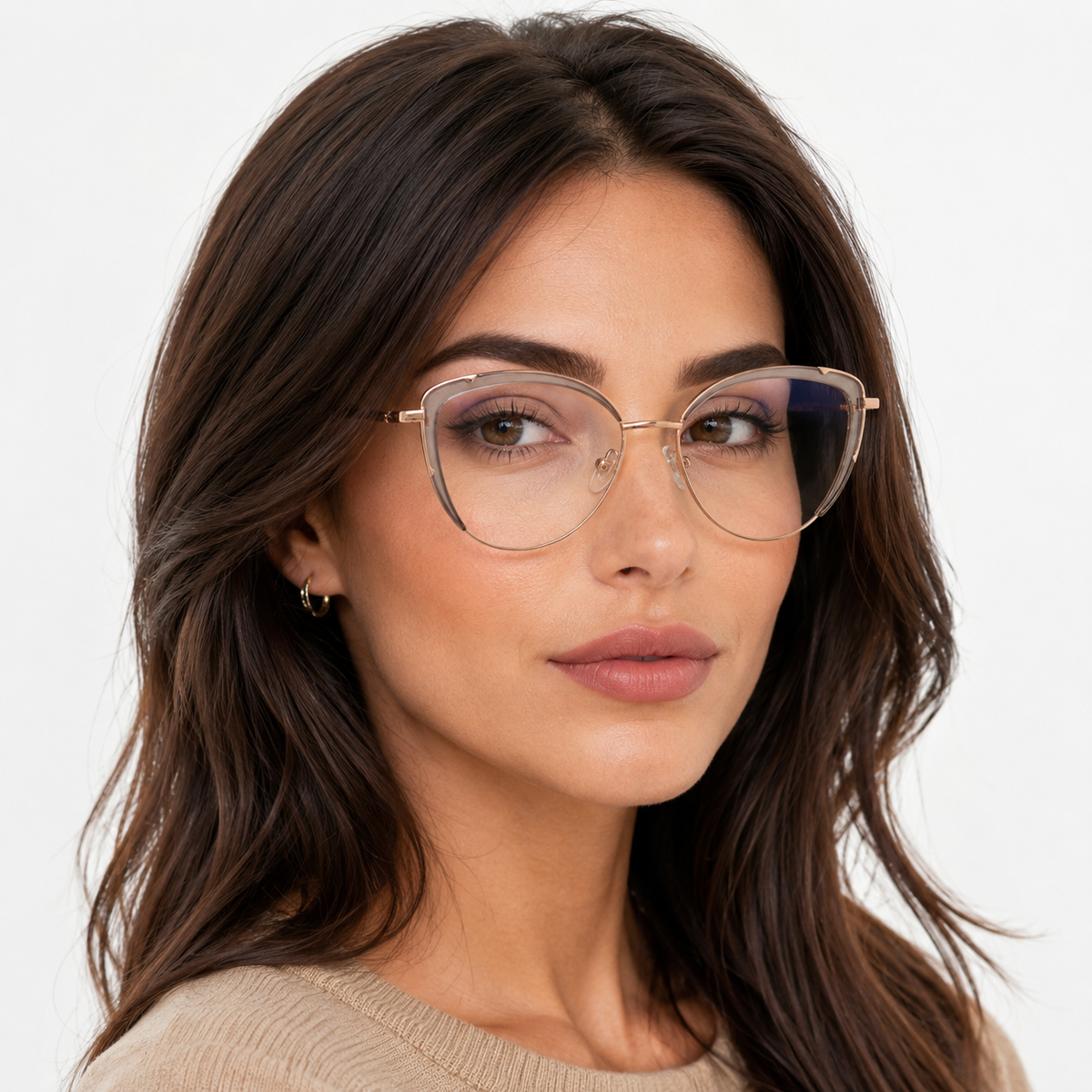 Model femeie purtând ochelari de vedere Selma Roz Pudrat