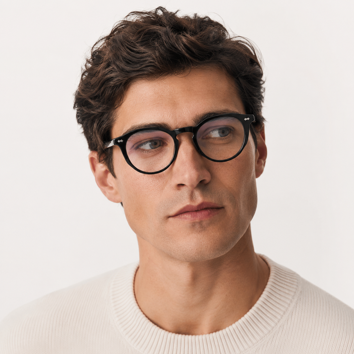 Model bărbat purtând ochelari de vedere Aris Negru