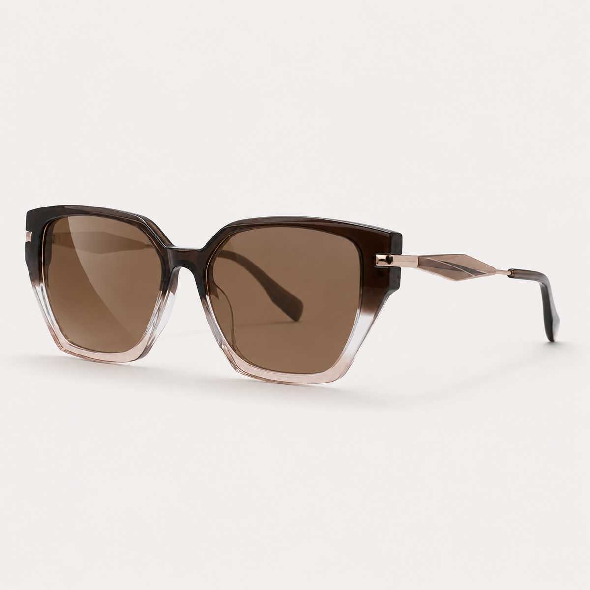 Ochelari de soare cu dioptrii Cleo Havana degrade, vedere din unghi 45°.